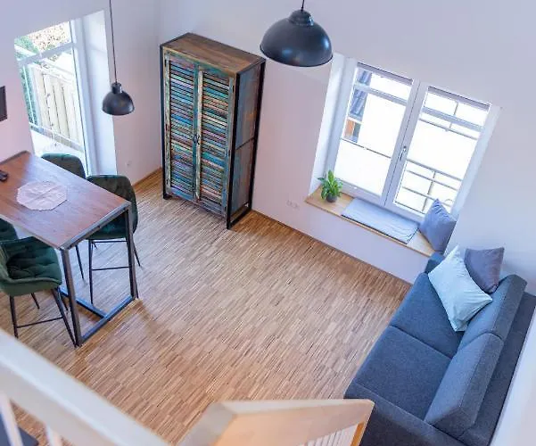 ベッド・アンド・ブレックファスト Homely