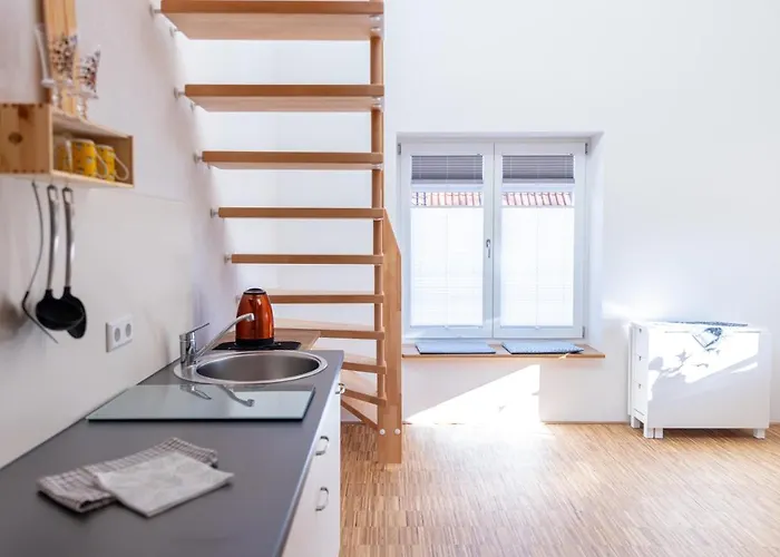 ベッド・アンド・ブレックファスト Homely 3*